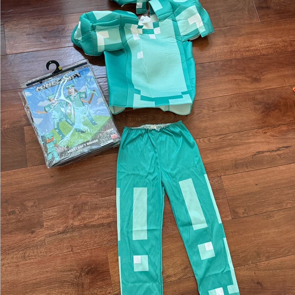 Minecraft  Costume Set for Imaginative Play or Halloween size 7-8